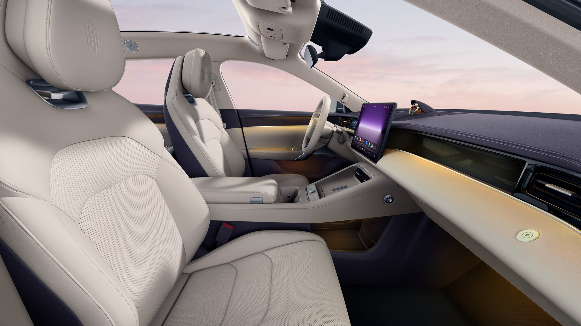 Shangjie Z7-Z7T apricot interior