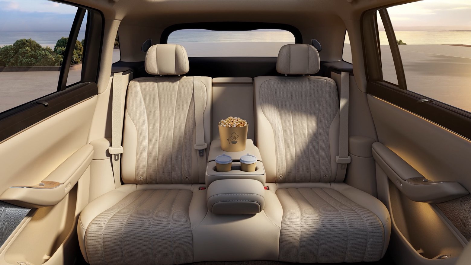 AITO M7 Spacious Second Row