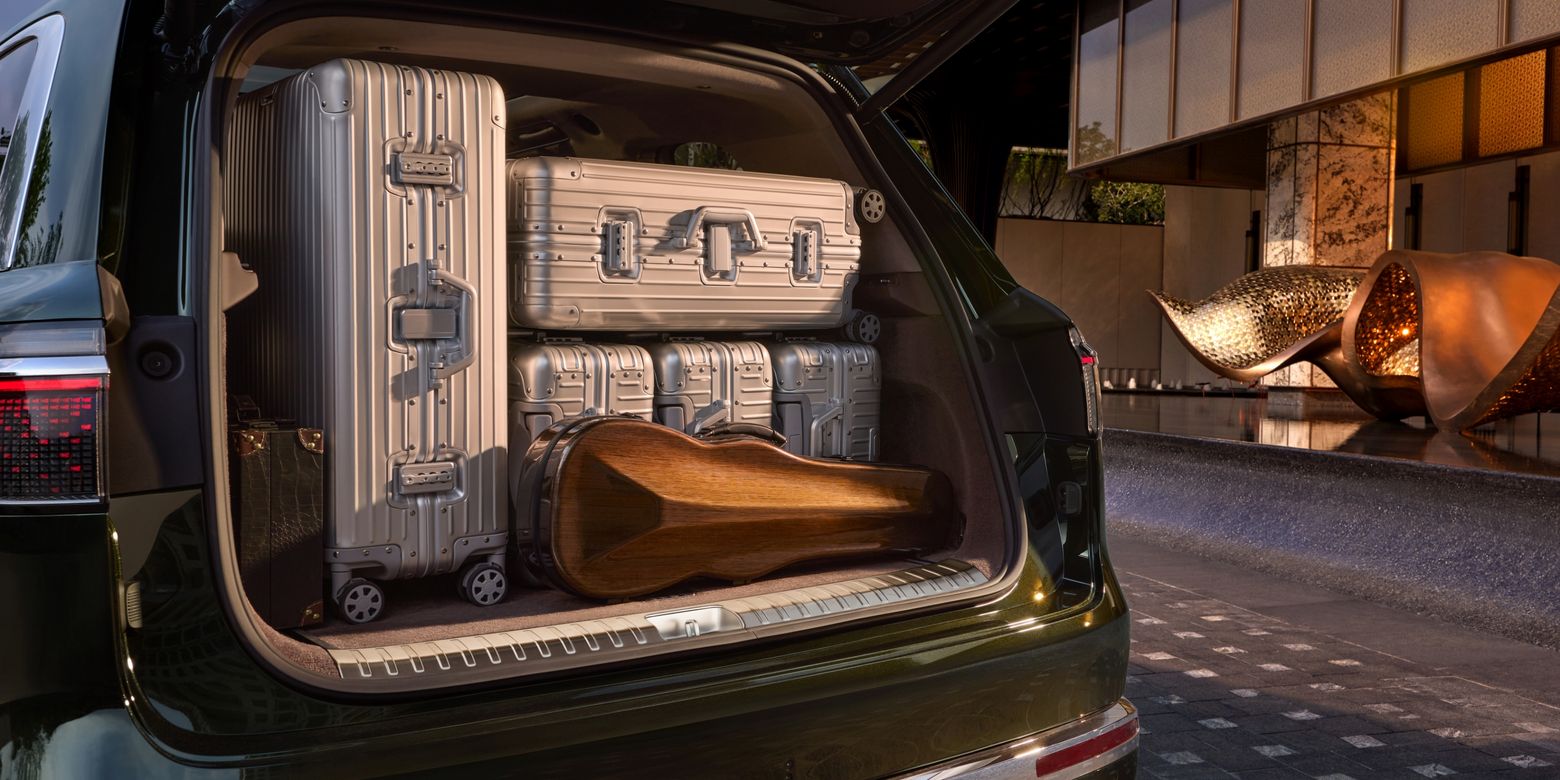 AITO M9 Oversized Trunk