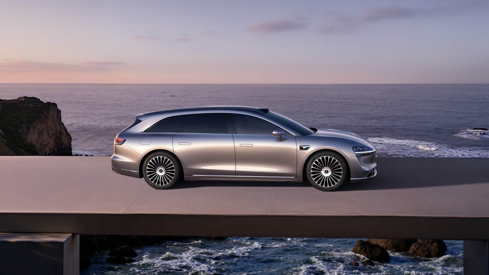 Stelato S9T Flowing Silver exterior