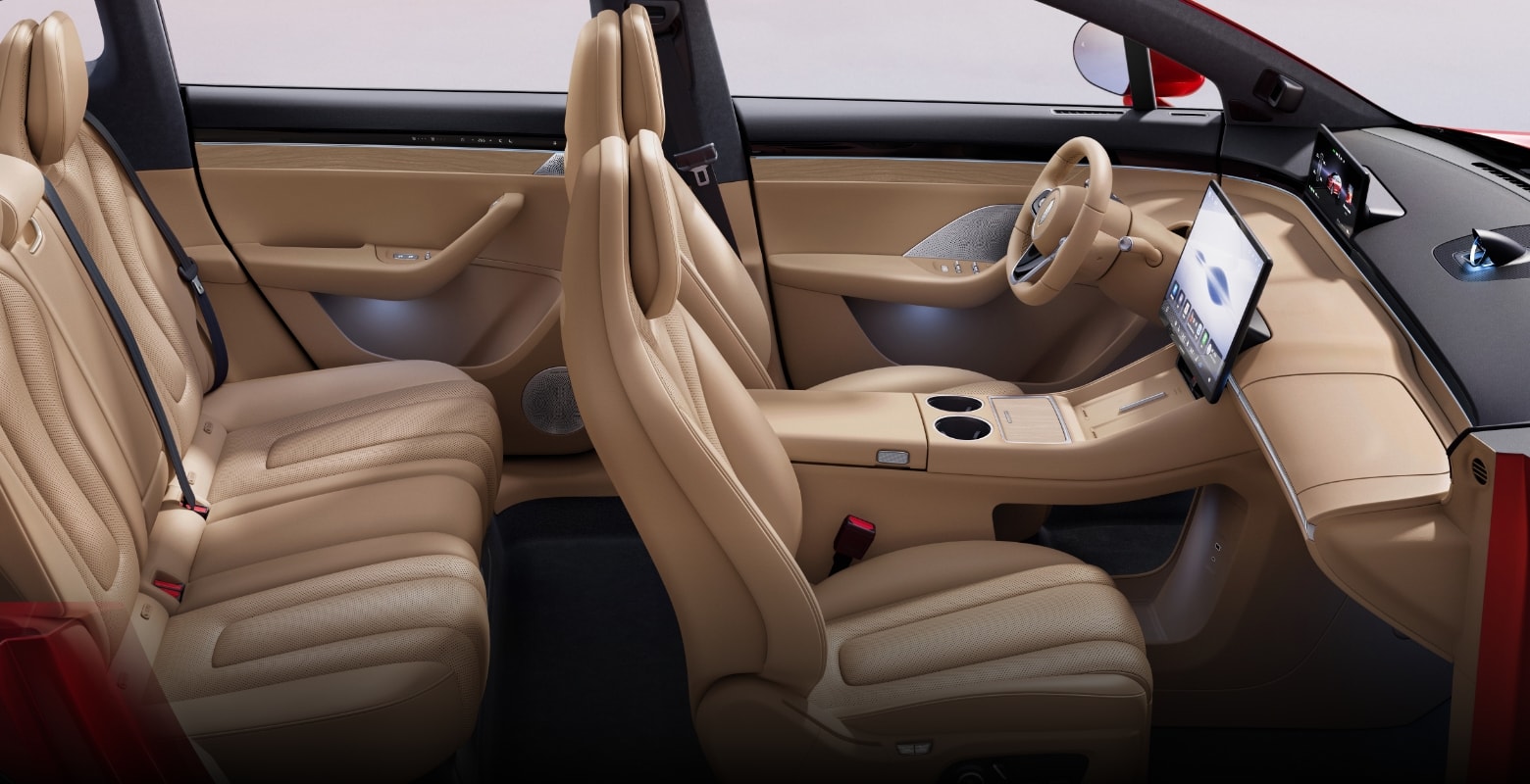Luxeed R7 Amber Brown interior