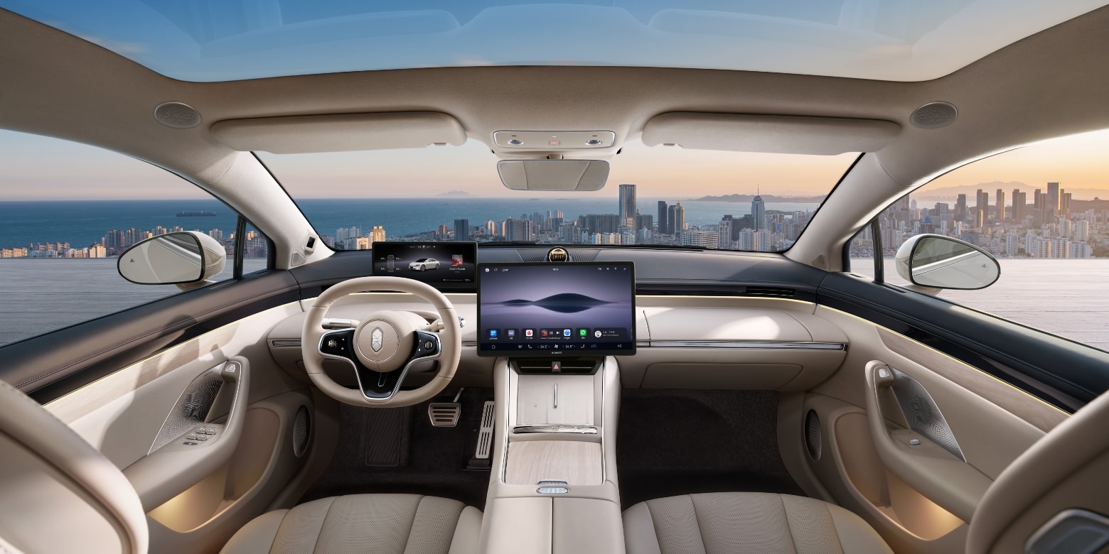 Luxeed New S7 White Sand Apricot interior