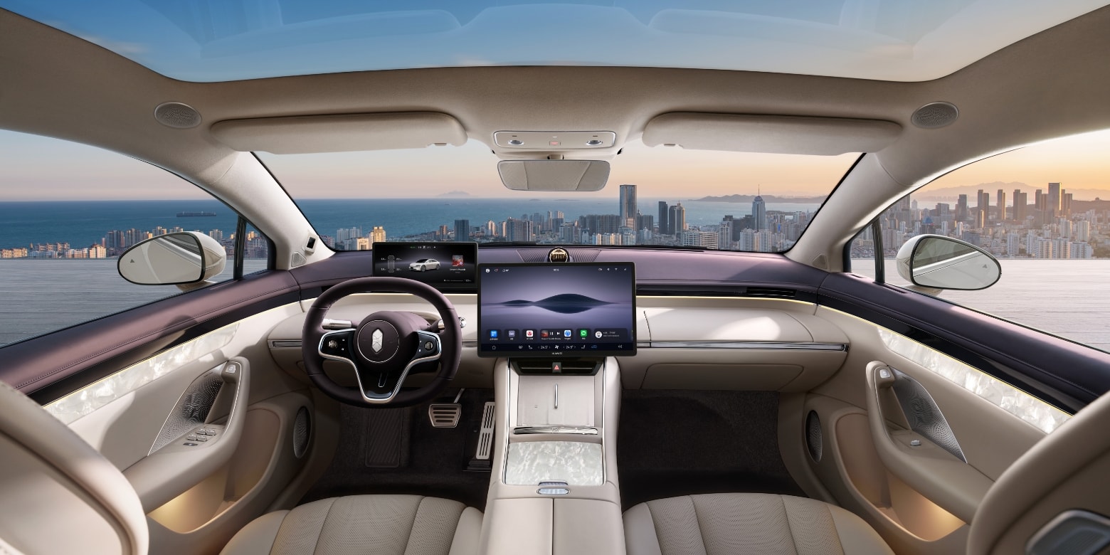 Luxeed New S7 Roland Purple interior