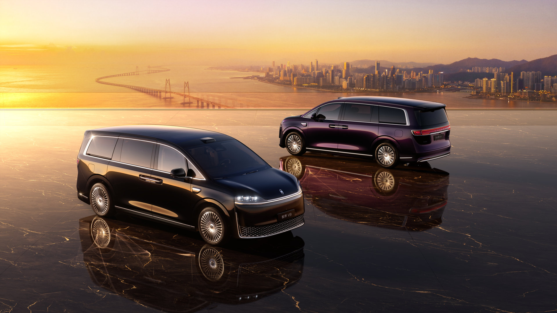 Luxeed V9 Dual-Car Image