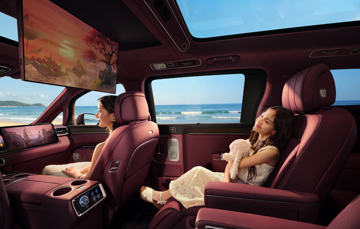 Luxeed V9 21.4-Inch 3K Ultra-Clear Ceiling Screen