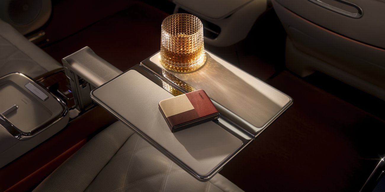 The Maextro S800 aviation aluminum-alloy small table